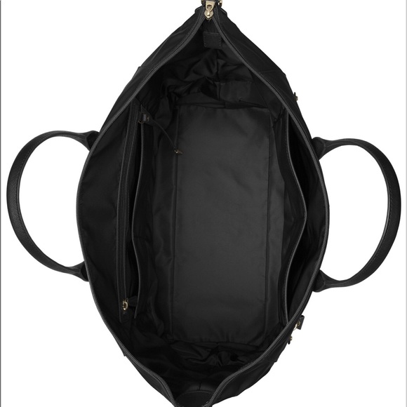 ***NWT***Kelsey Nylon Extra Large Travel Tote - Picture 2 of 4